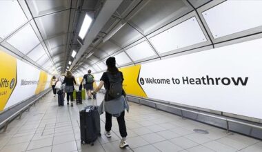 Le Royaume-Uni impose un permis d'entrée en ligne pour les visiteurs européens