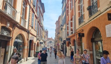 quels sont les commerces et services ouverts le 1er mai ?