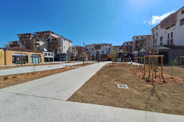 La place végétalisée et piétonne après les travaux. (© Marie Lamarque / Actu Toulouse)