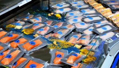 Un expert culinaire recommande d’arrêter d’acheter ce poisson emballé : c’est une grosse arnaque