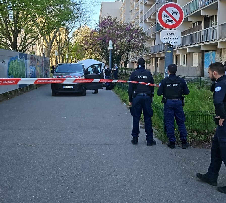 Près de Lyon. Un jeune de 19 ans violemment tué devant une école : ce que l'on sait
