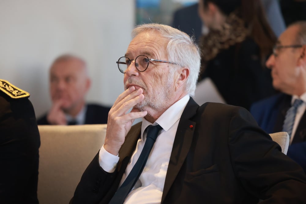 les élus corses seront reçus mardi 29 avril, à Paris, par François Rebsamen