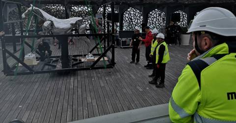 Zeus, le cheval des JO atterrit sur le toit du Mucem