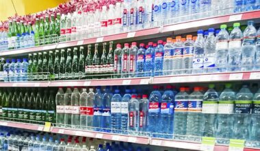 Alerte, ces bouteilles d’eau sont contaminées par des entérobactéries : ne les buvez plus