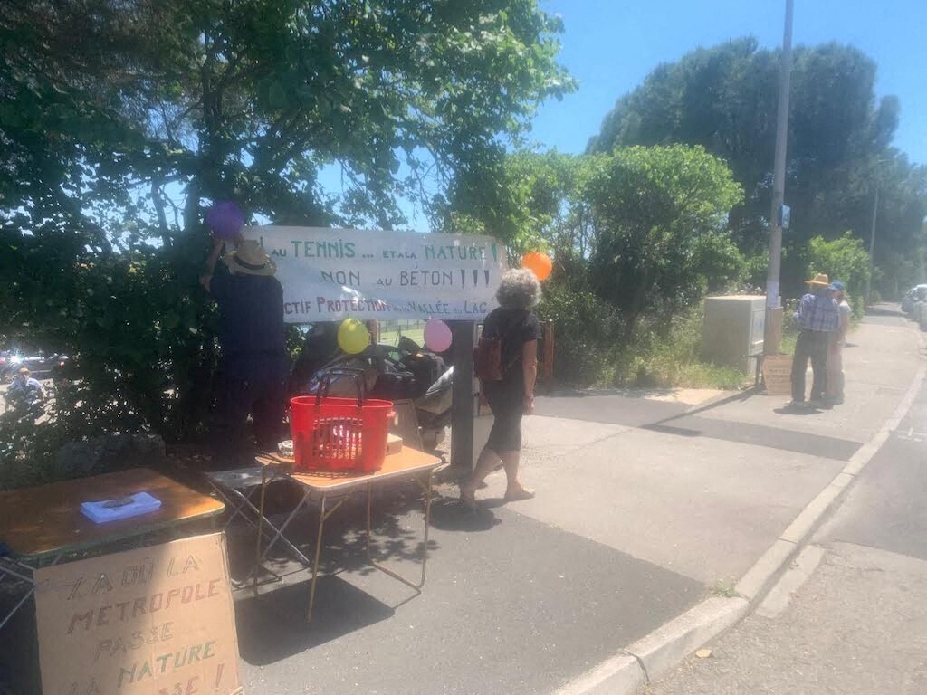 un collectif de riverains veut sauver le poumon vert du lac des Garrigues