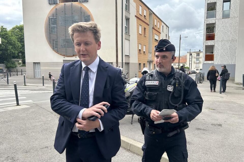 Le préfet de l'Hérault et le directeur adjoint de la DIPN 34 rue de Claret ce vendredi 