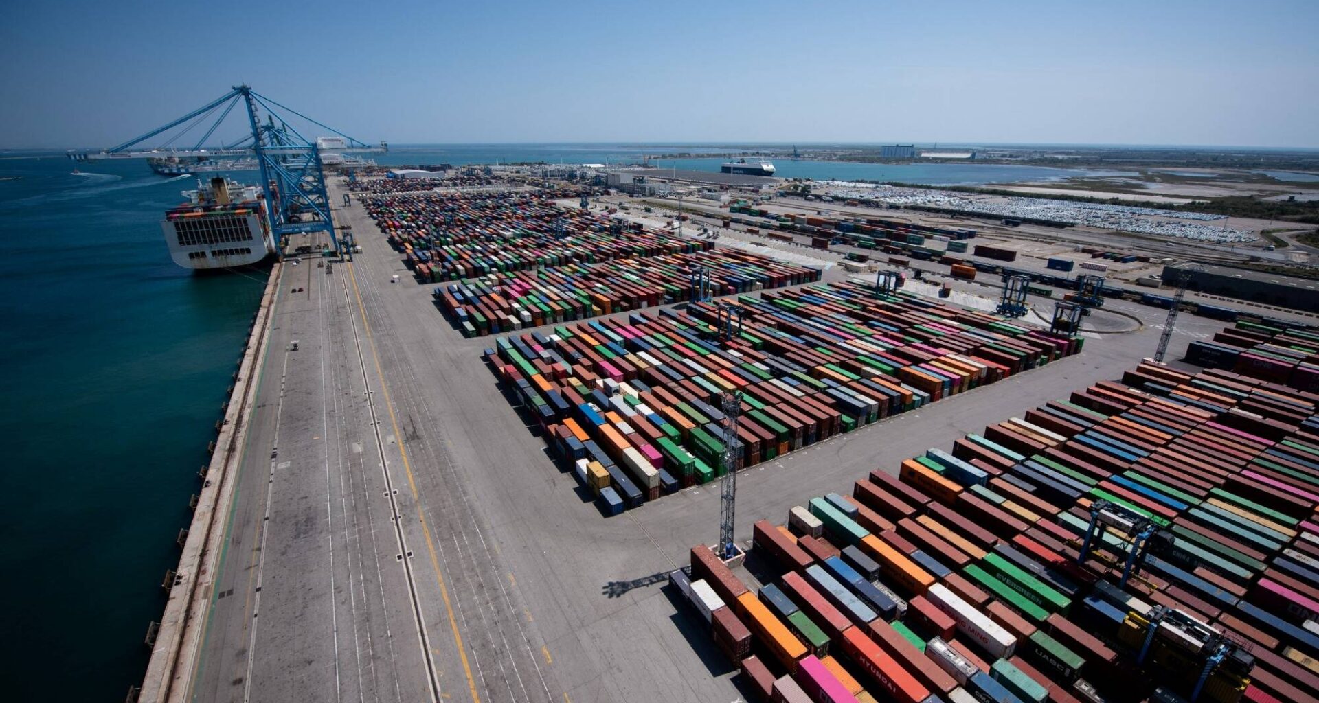 Un vaste trafic de voitures volées entre Marseille et l'Algérie démantelé