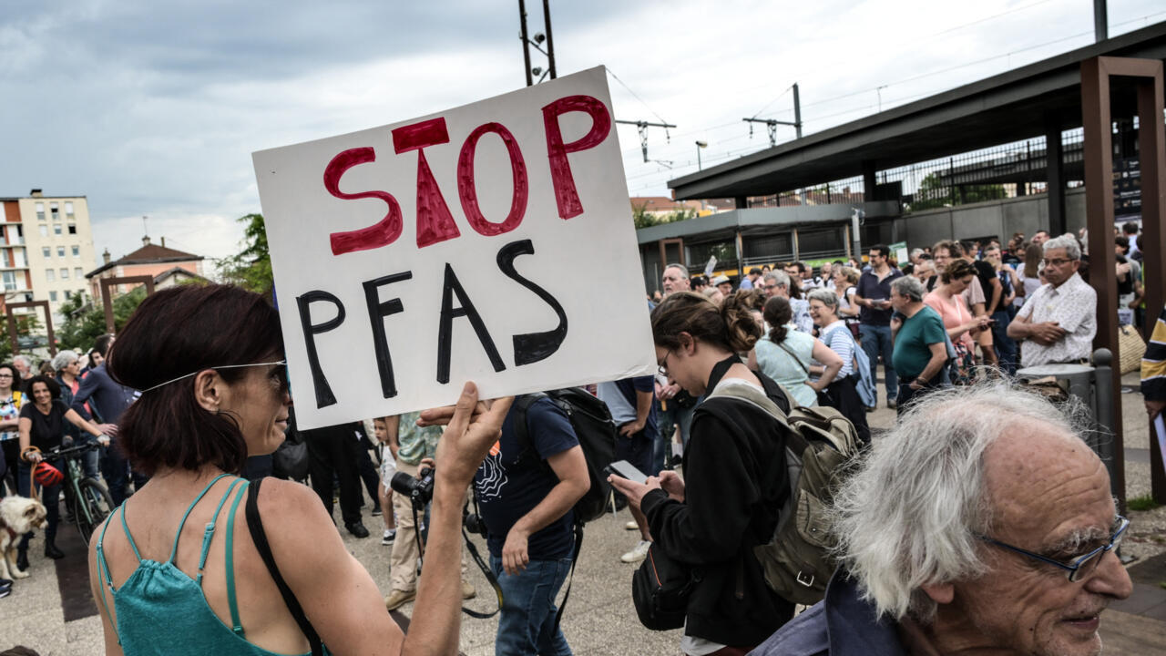 Lyon: action judiciaire de masse contre les PFAS dans la Vallée de la Chimie