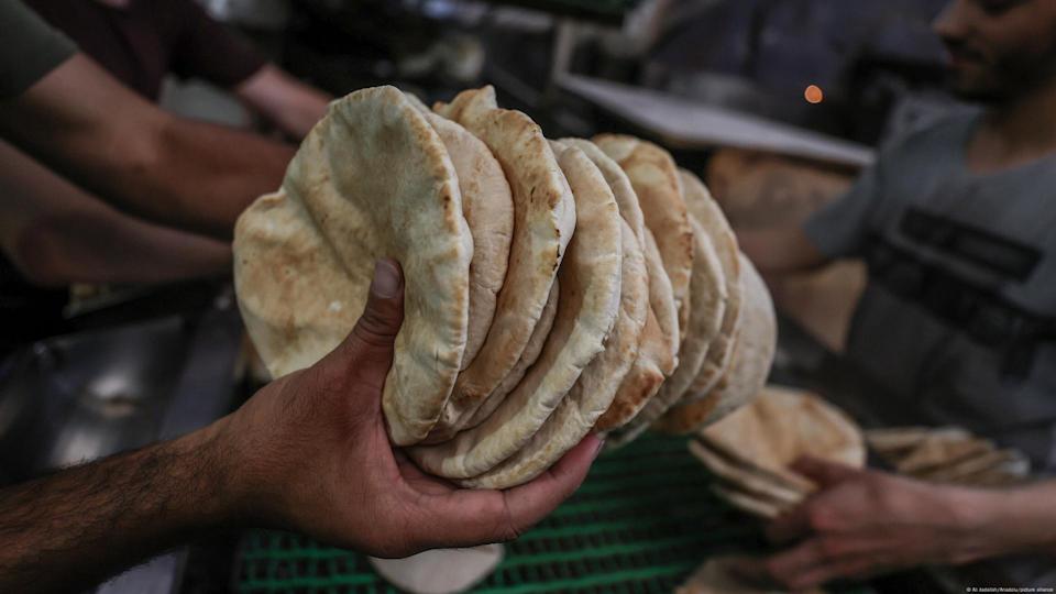 Malgré la levée du blocus, l'aide humanitaire entrant dans la bande de Gaza restent largement insuffisante.<span class="copyright">Ali Jadallah/Anadolu/picture alliance</span>