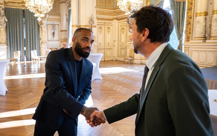 Lyon. Le petit tacle de Lacazette à Doucet amuse les réseaux