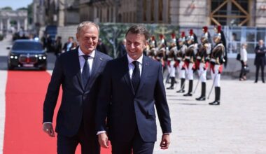 Macron et Tusk se jurent "assistance mutuelle" face à la Russie