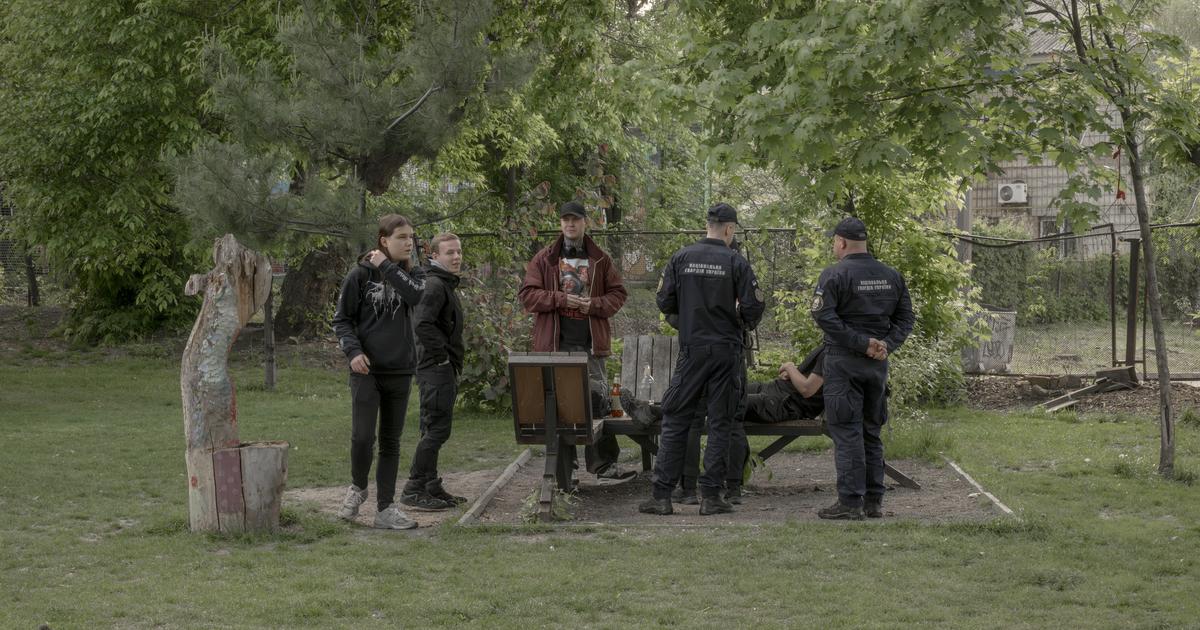 Chantage, argent, jeux vidéos... Comment les services russes recrutent des adolescents ukrainiens