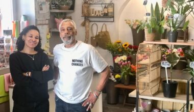 « On a eu moins de clients qu’en 2024, beaucoup ont dû croire que c’était fermé », regrette cette fleuriste