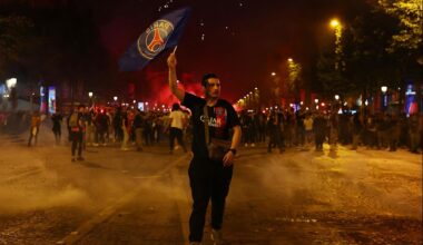 malgré des incidents, la fête sur les Champs et dans tout Paris