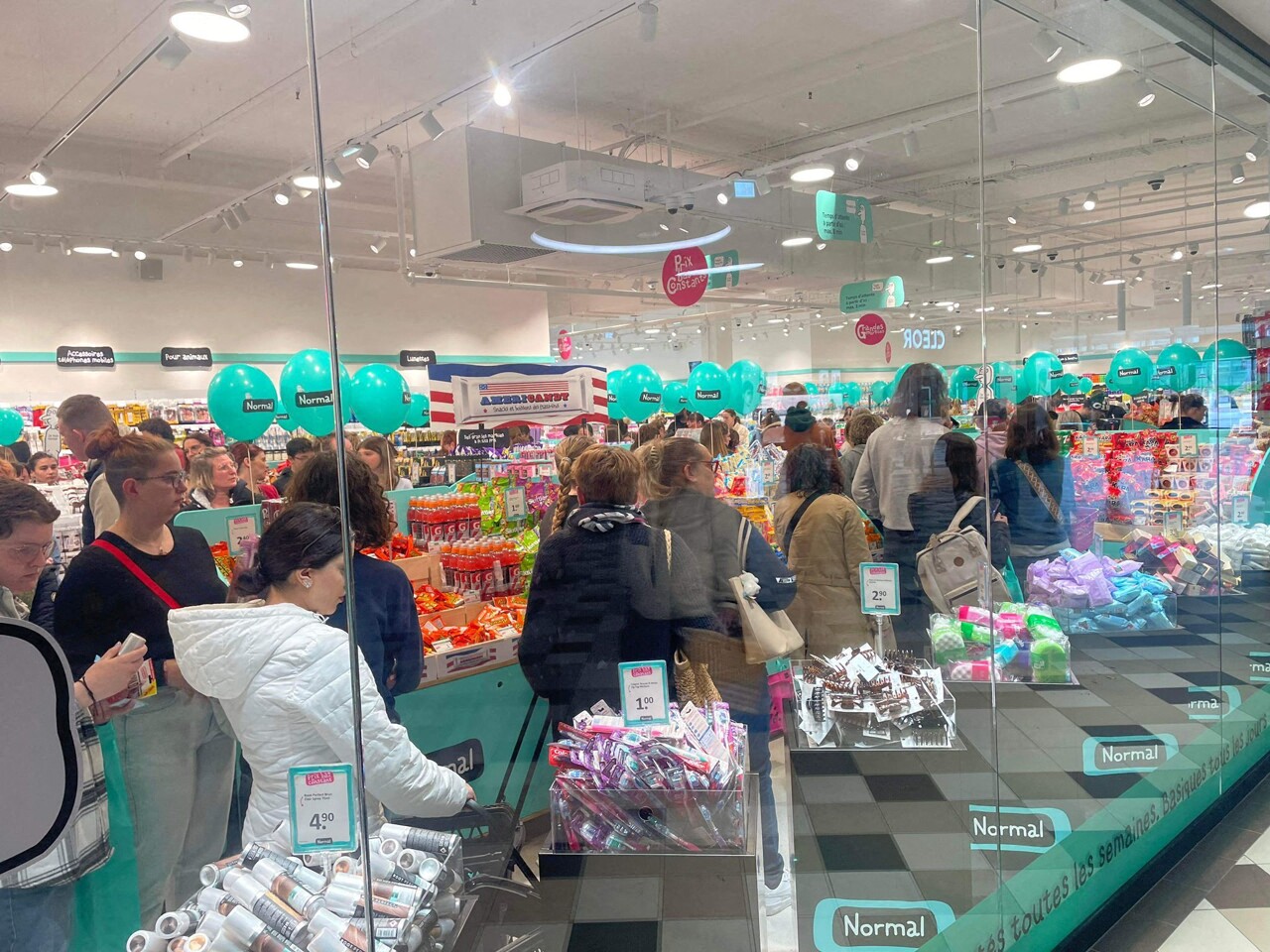 Adorée pour ses prix cassés, l'enseigne Normal prépare une nouvelle ouverture de magasin à Bordeaux