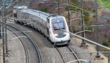 transi de froid, un Polonais a fait Paris-Valence à l'extérieur d'un TGV, entre deux wagons