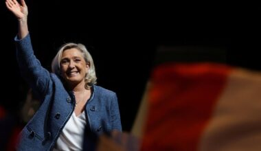 à Narbonne, Marine Le Pen réaffirme sa stature présidentielle