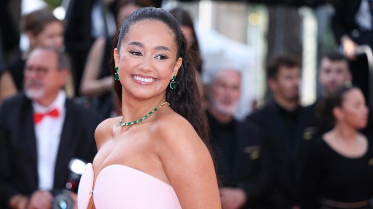 Léna Mahfouf (Léna Situations) sur le tapis rouge du festival de Cannes mercredi 21 mai 