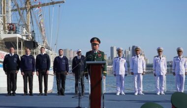 La Russie remet le navire de recherche scientifique Professeur Gagarinsky au Vietnam