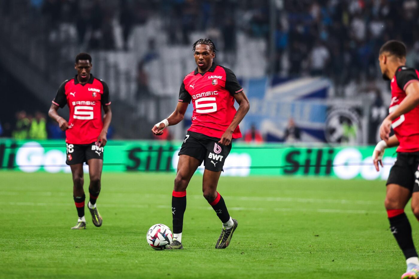 Rennes prolonge un défenseur prometteur - France - Stade rennais