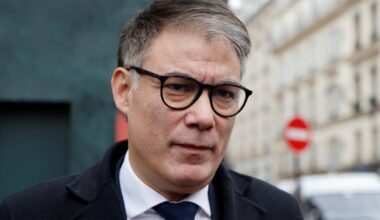 Olivier Faure joue sa survie à la tête du PS dans un congrès à suspense