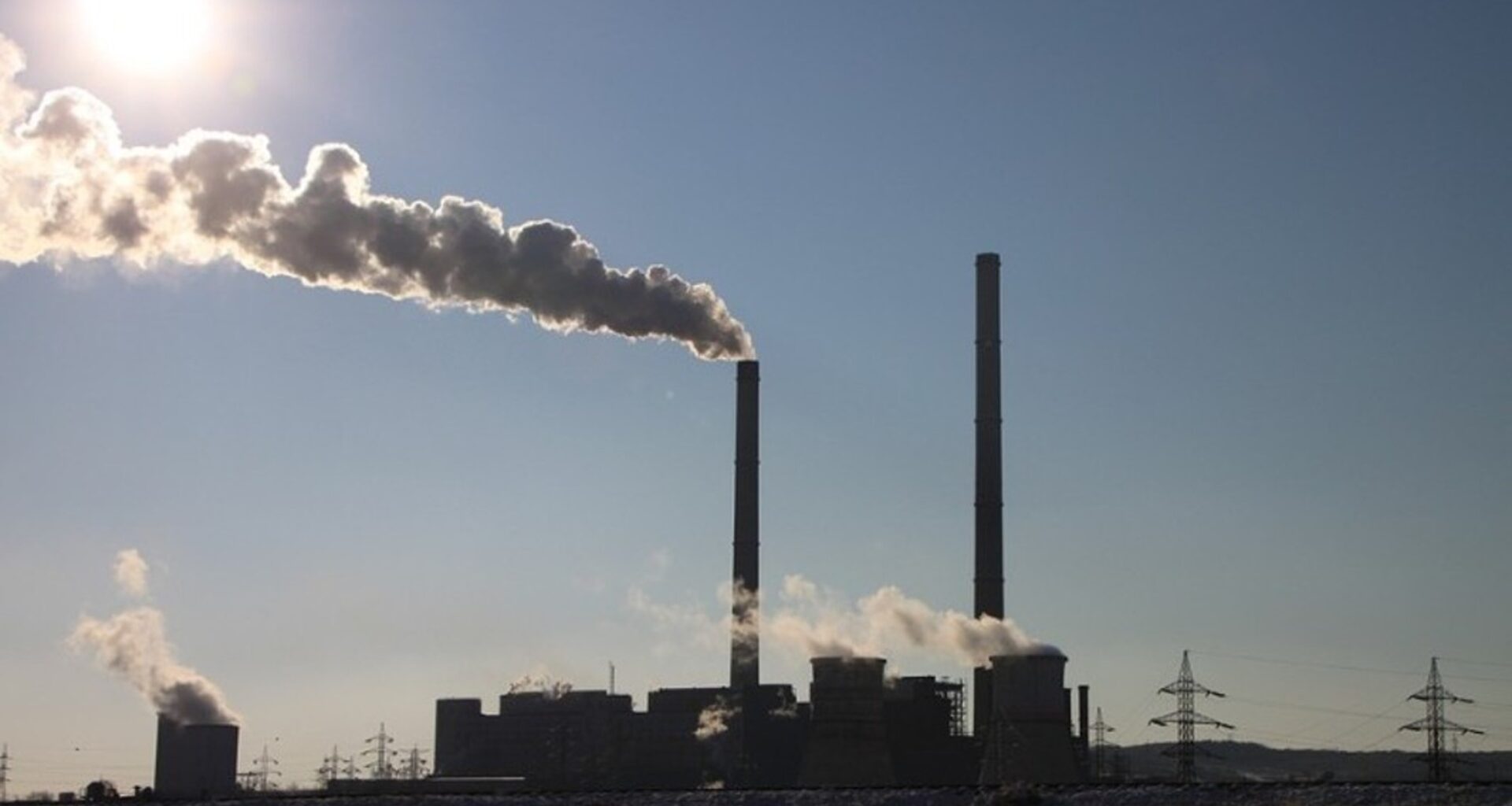 Climat : l'Europe "devrait quasiment atteindre son objectif" d'émissions de CO2 pour 2030 selon François Lenglet