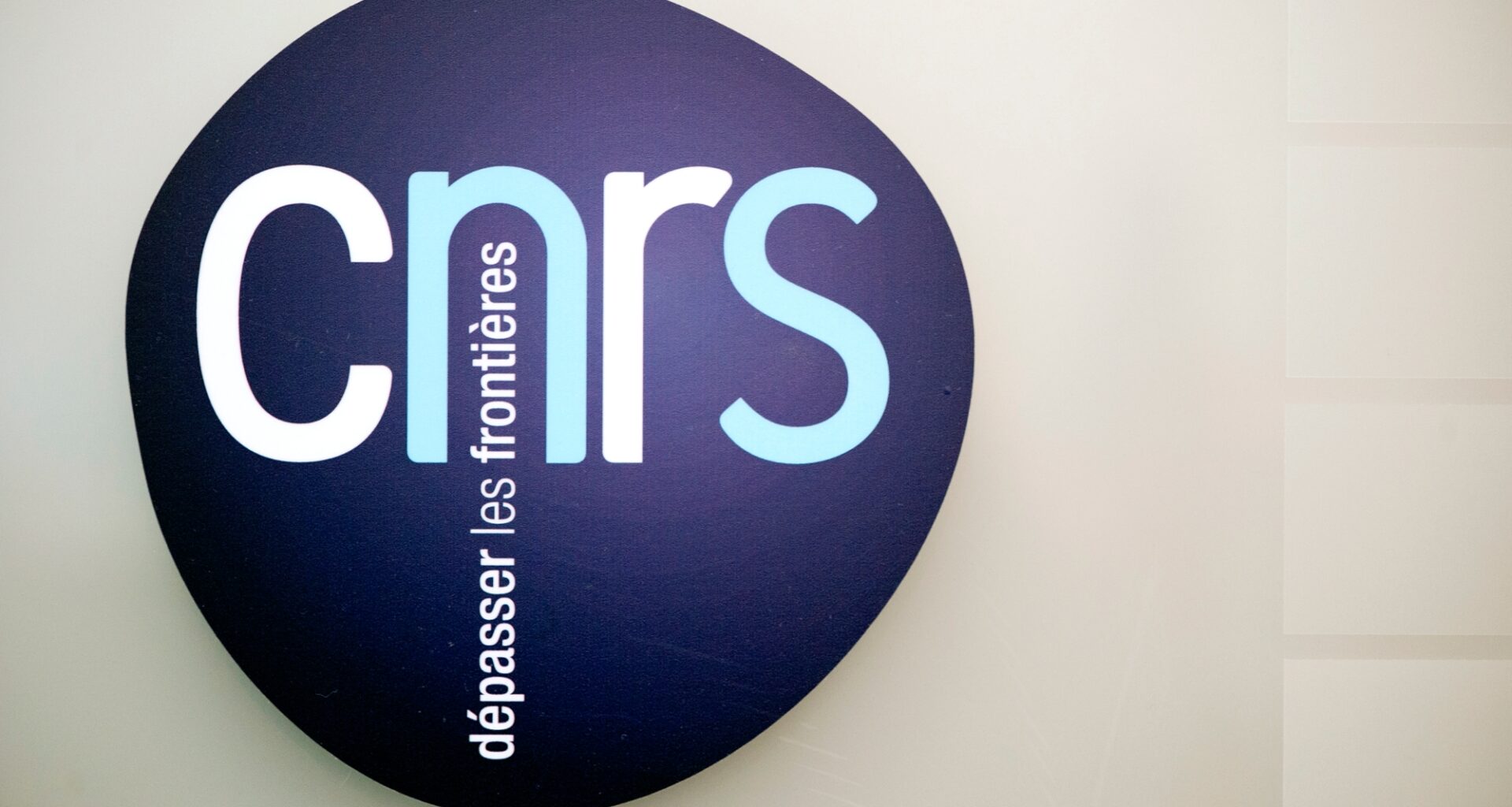 "Notre critère numéro un est la qualité scientifique", explique le PDG du CNRS sur RTL