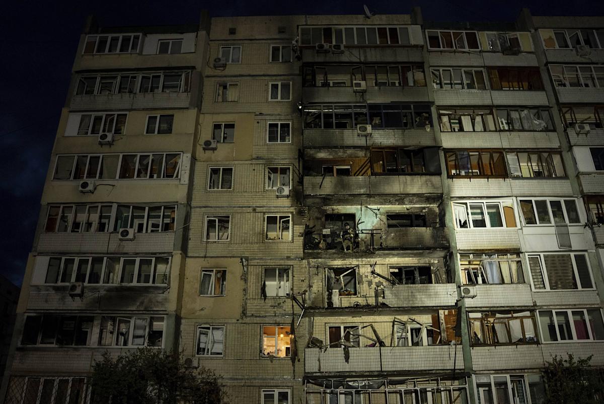 Kiev de nouveau frappée en pleine nuit par des missiles russes, au moins 15 blessés