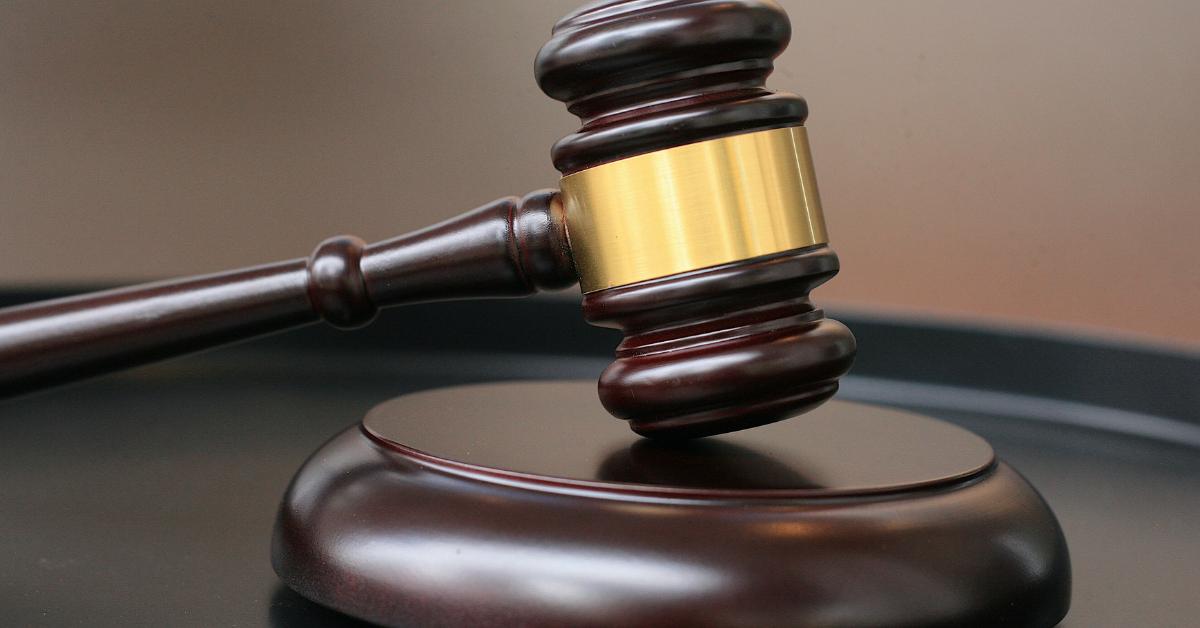 mensonges, confusion et argent liquide, un étudiant jugé pour blanchiment