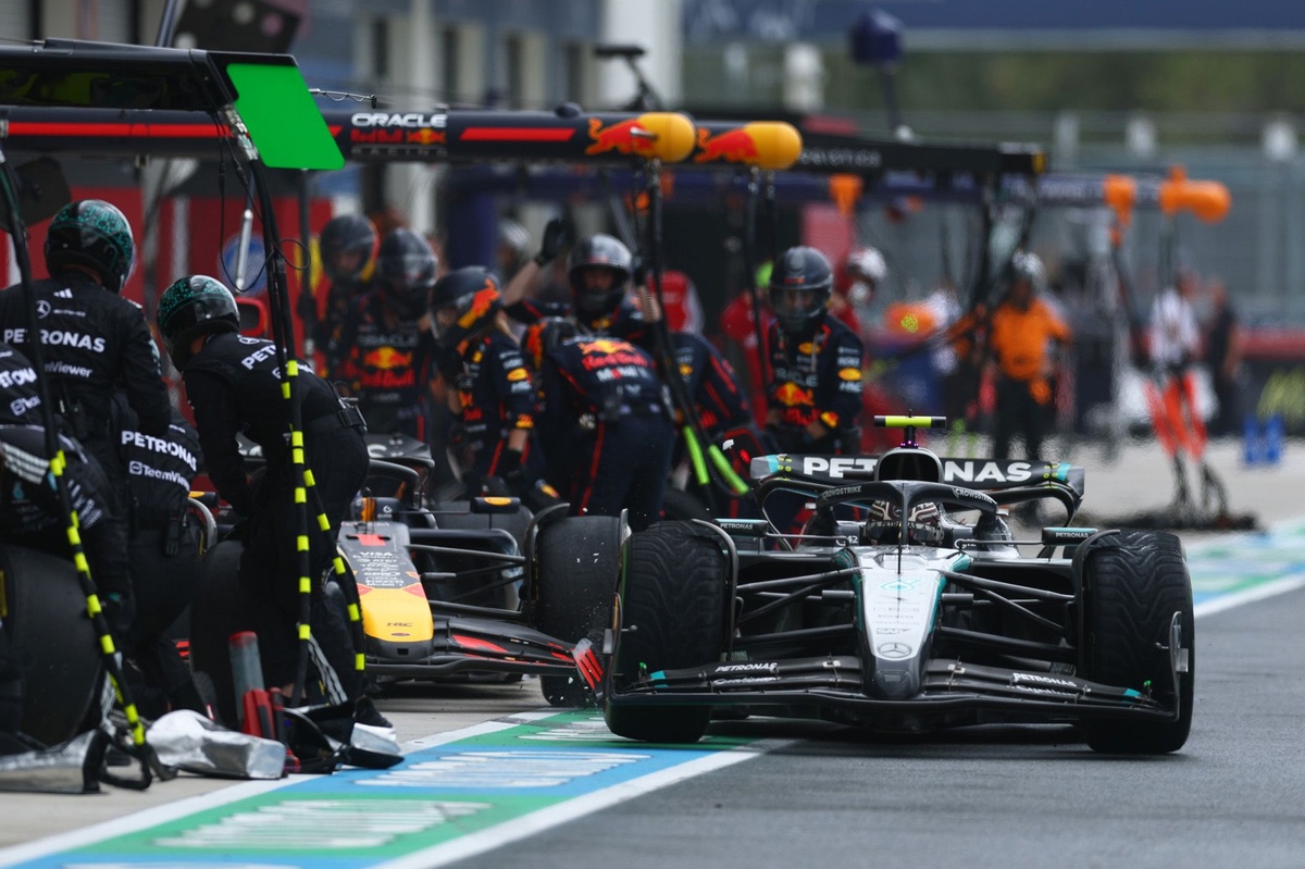 Après l'accrochage Verstappen-Antonelli, Red Bull donne un début de réponse