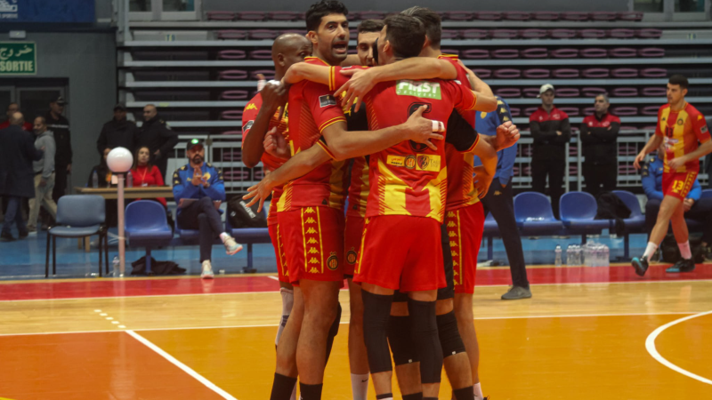 Volleyball : L'EST rejoint l'ESS en finale de la coupe de Tunisie - Mosaique FM