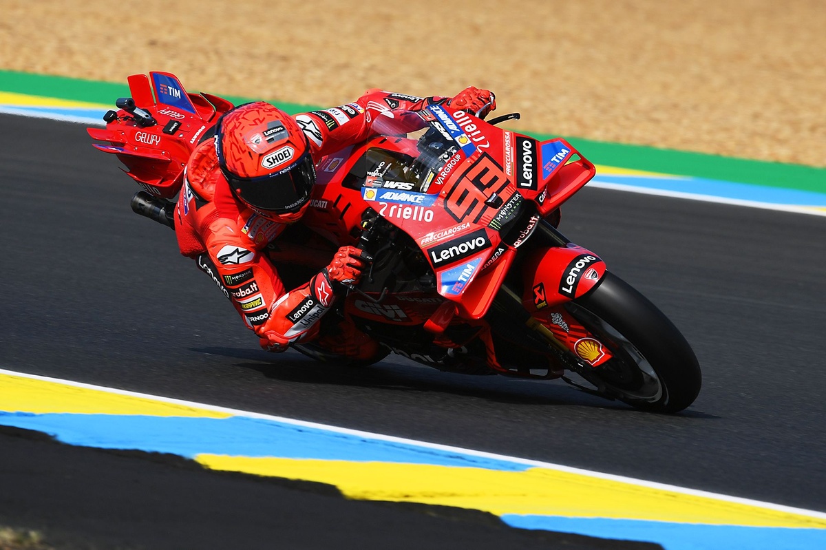 Marc Márquez commence en leader au Mans