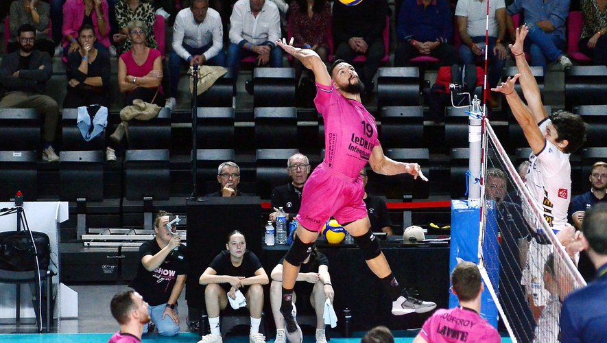 Volley-ball : les Centurions Narbonne officialisent le retour du réceptionneur-attaquant Willner Rivas