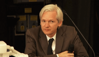 À Cannes, « The Six Billion Dollar Man » sur Julian Assange fait le portrait d’une Amérique dangereuse