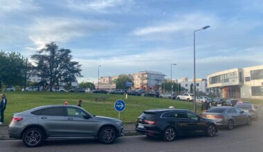 une centaine de taxis mobilisés ce lundi matin