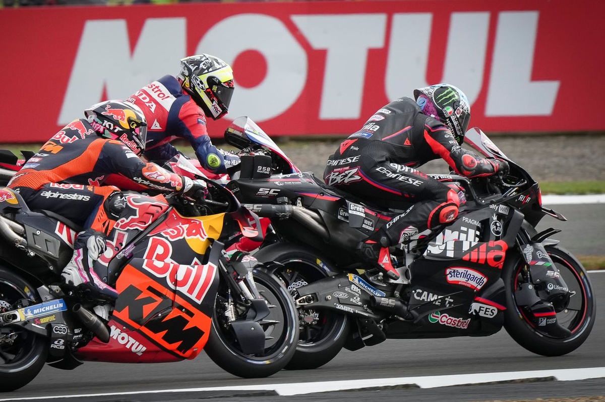 L'incroyable remontée de Bezzecchi, de 19e à 4e dans le sprint !