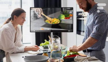 Ce nouveau petit TV 4K connecté avec batterie intégrée voit son prix chuter chez Boulanger