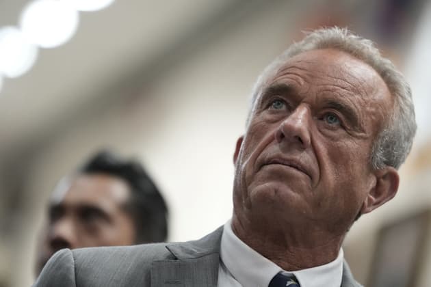 Robert Kennedy Jr s'attaque aux grandes revues scientifiques