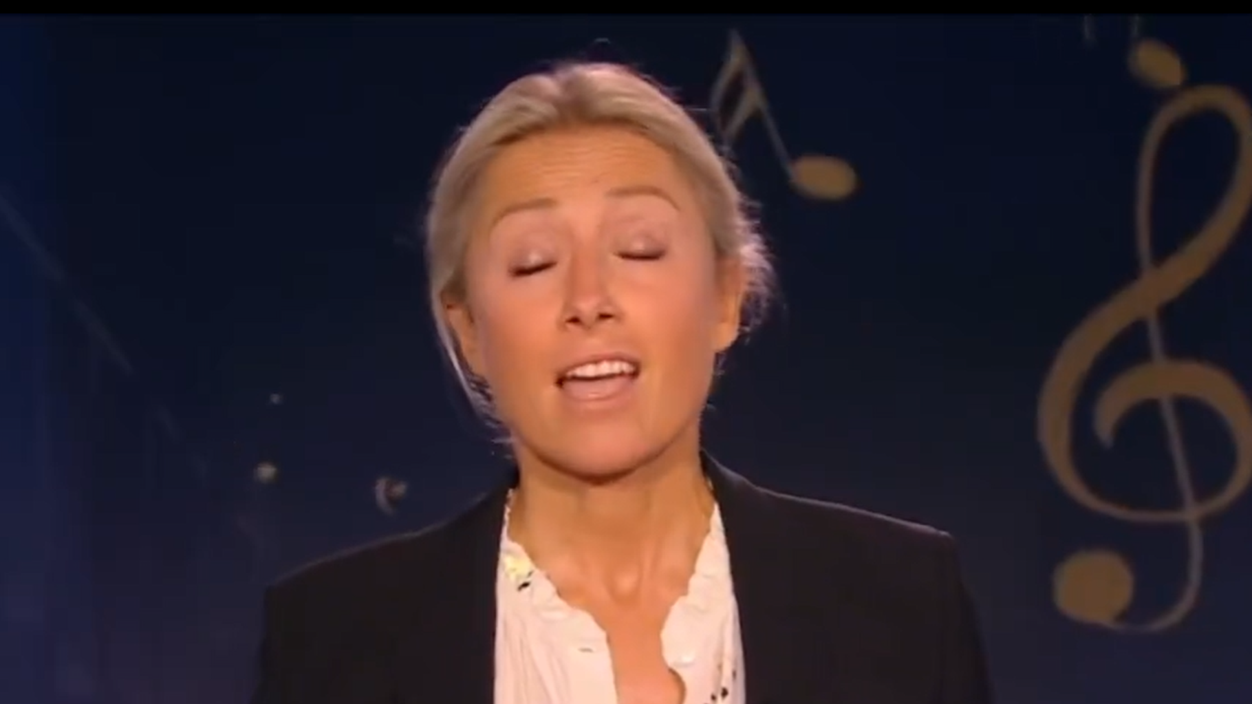 Anne-Sophie Lapix régale les téléspectateurs de France 2 avec un JT de 20h en chanson