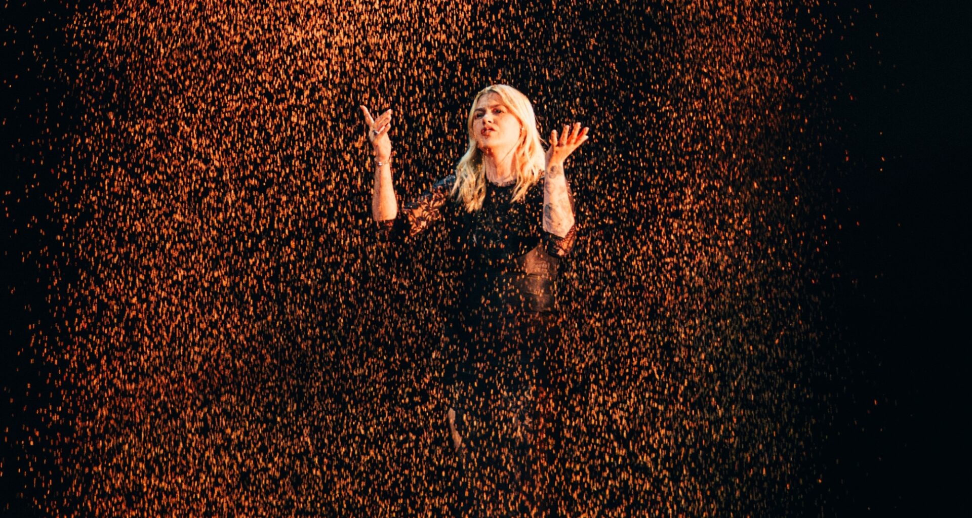 comment Louane bouleverse les codes pour faire gagner la France ?