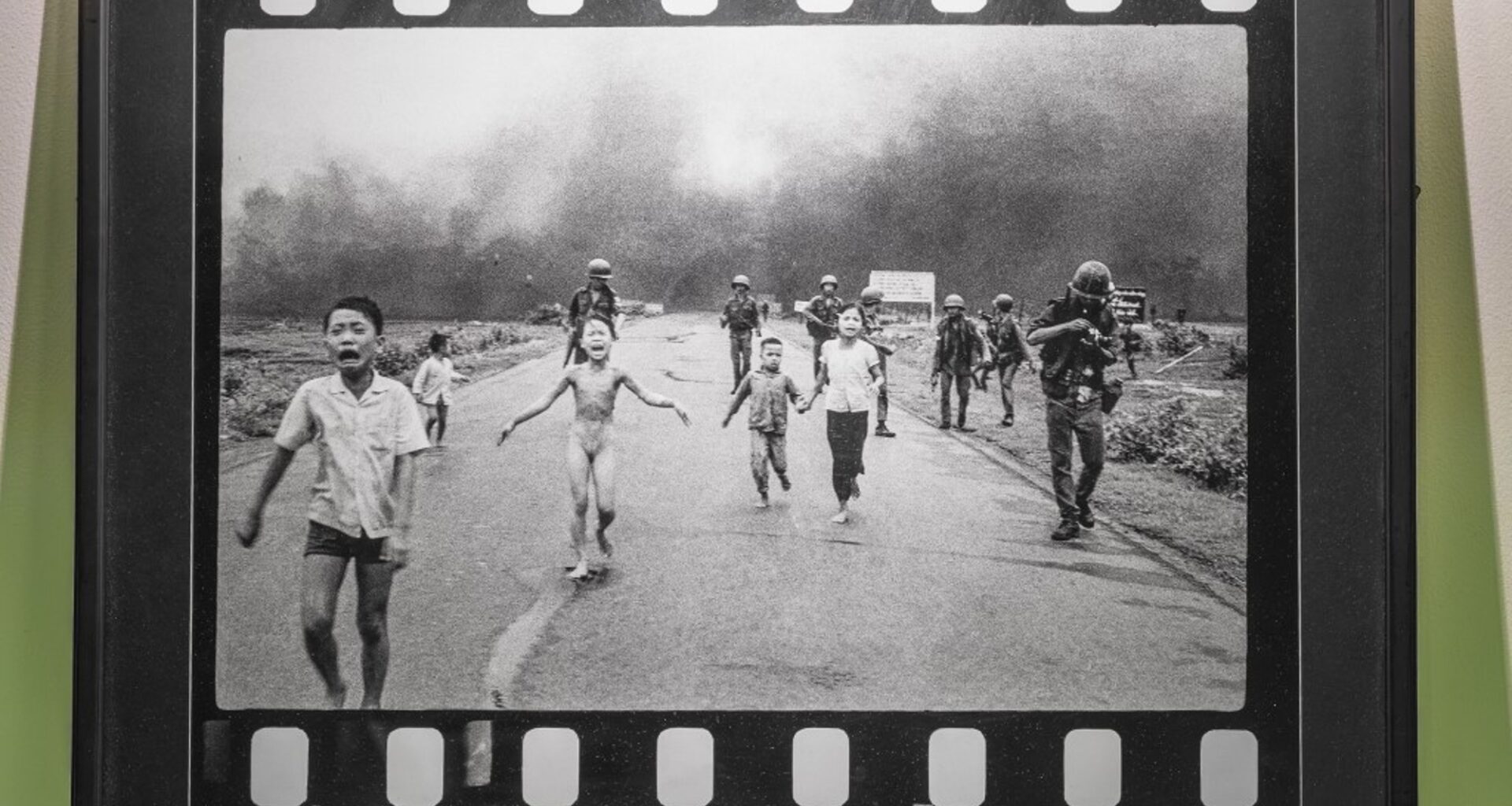 l'identité du photographe à l'origine du célèbre cliché remise en cause