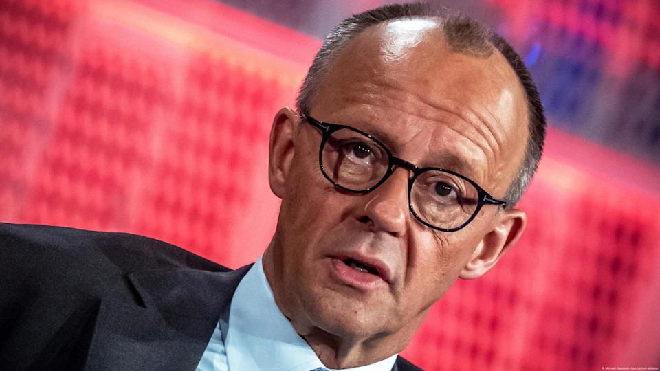 Friedrich Merz n'avait pas exclu d'accueillir Benjamin Netanyahu en Allemagne, malgré le mandat d'arrêt émis par la CPI contre le Premier ministre israélien<span class="copyright">Michael Kappeler/dpa/picture-alliance</span>