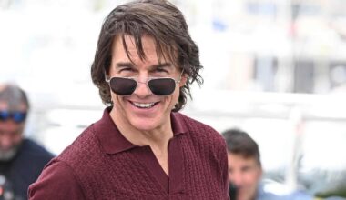 En polo ultramoulant, Tom Cruise affiche une forme olympique au photocall de Cannes
