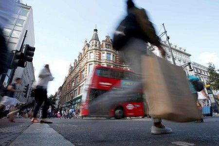 Les actions en hausse avant la publication des données PMI au Royaume-Uni