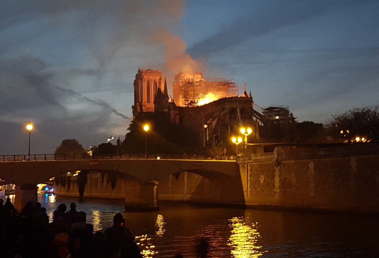 En plein incendie de Notre-Dame de Paris, ils tabassaient des militants identitaires : deux hommes condamnés