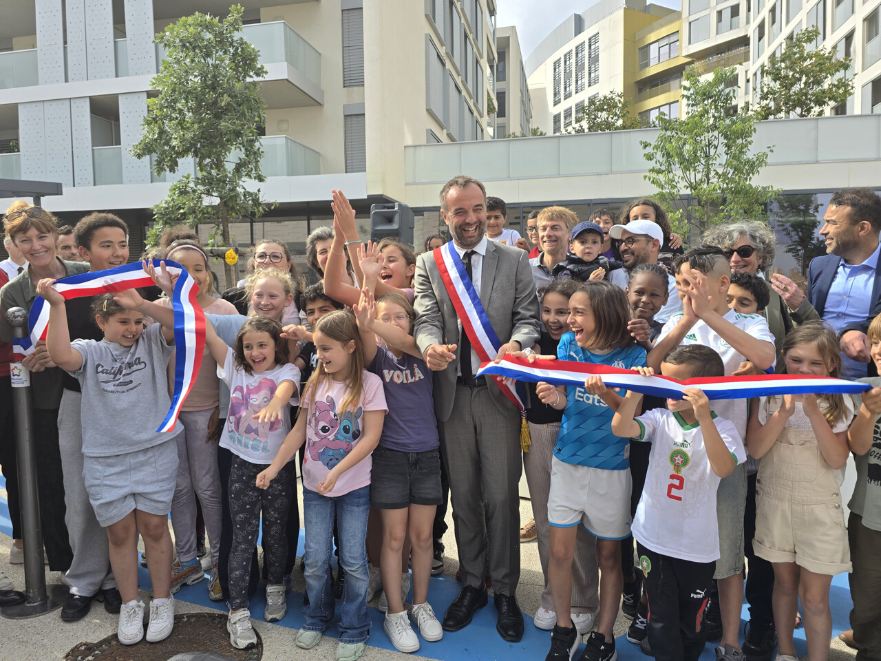 l'école Joan Miró a son nouveau parvis