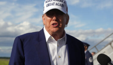 Trump confirme prolonger la pause des droits de douane pour l'UE