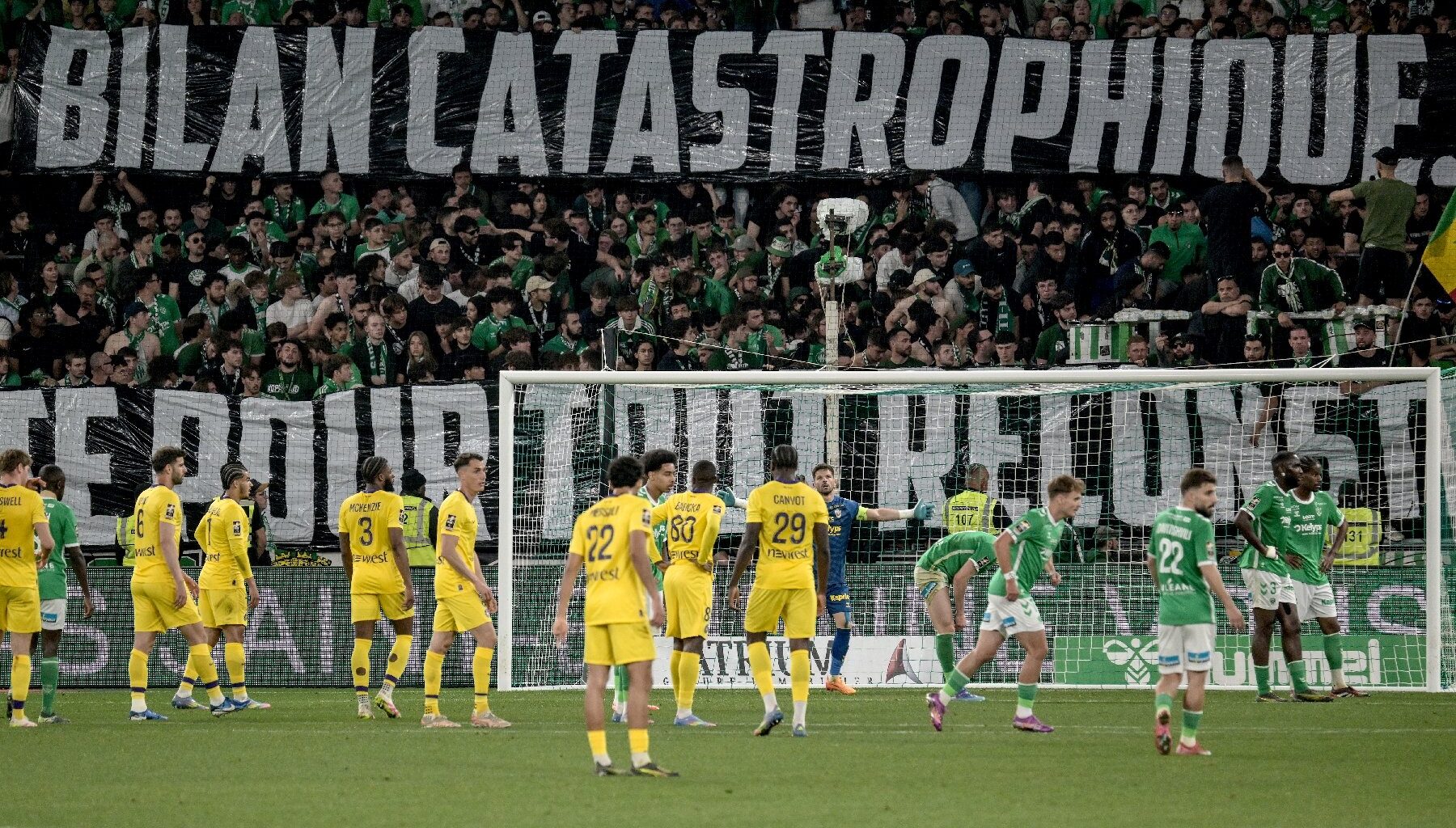 Saint-Etienne relégué, Nice, Lille et l'OL accrochent l'Europe