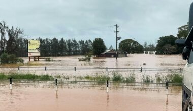 Deux morts, 50.000 personnes bloquées par des inondations dans l'est de l'Australie : Actualités