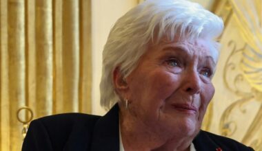 Costumes de scène, partitions, correspondances: Line Renaud fait don de ses archives à l'Etat : Actualités
